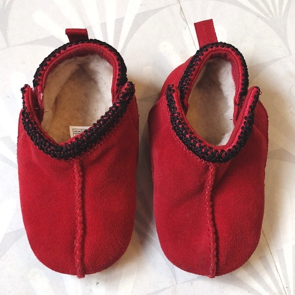 UGG Red Baby Slippers - Picture 2 of 8